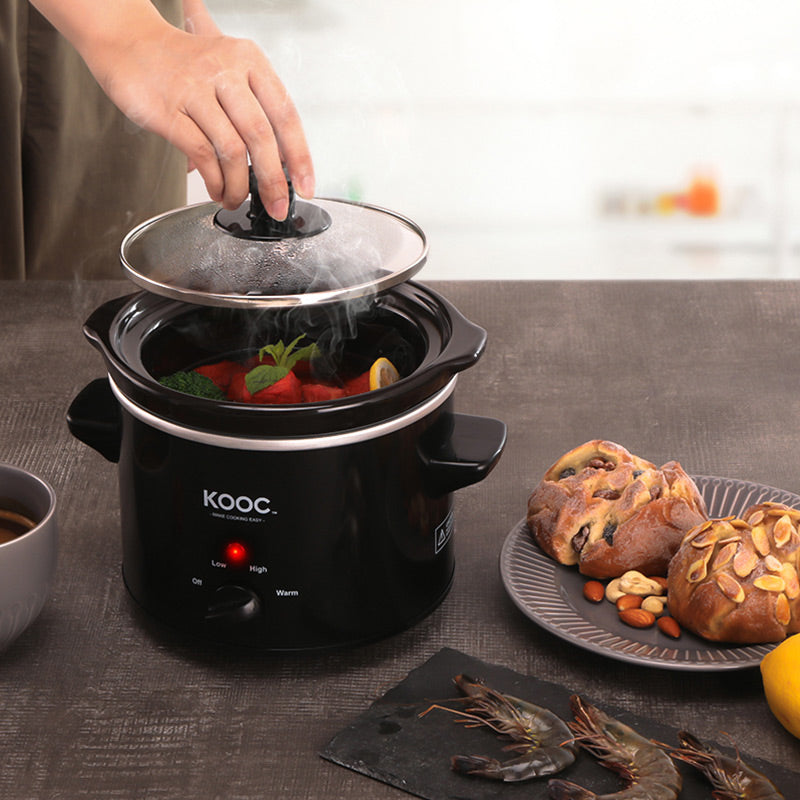 Small Slow Cooker, 2-Quart, Free Liners Included for Easy Clean-up